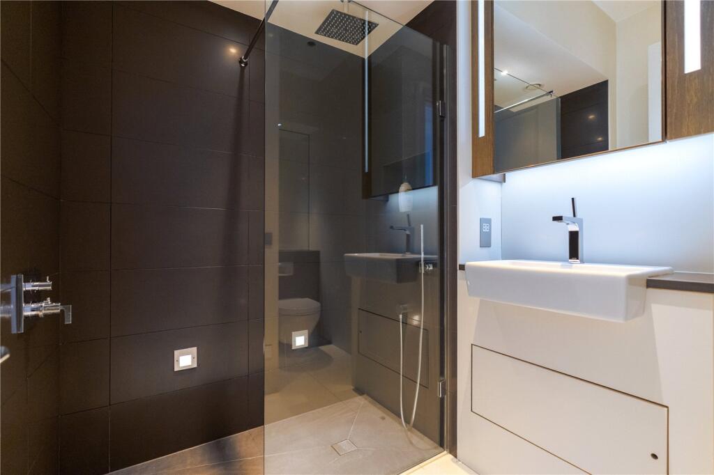 2 bedroom apartment for sale in Belsize Park, Belsize Park, London, NW3